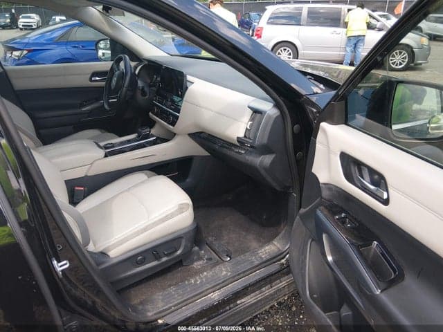 2023 NISSAN PATHFINDER SL 4WD 5