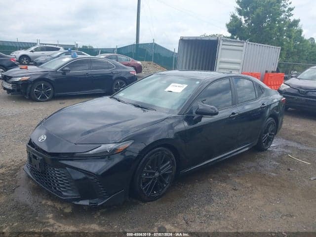 2025 TOYOTA CAMRY SE 2