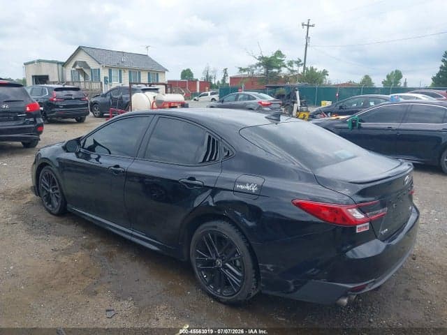 2025 TOYOTA CAMRY SE 3