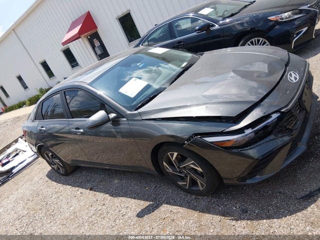 2024 HYUNDAI ELANTRA SEL 13