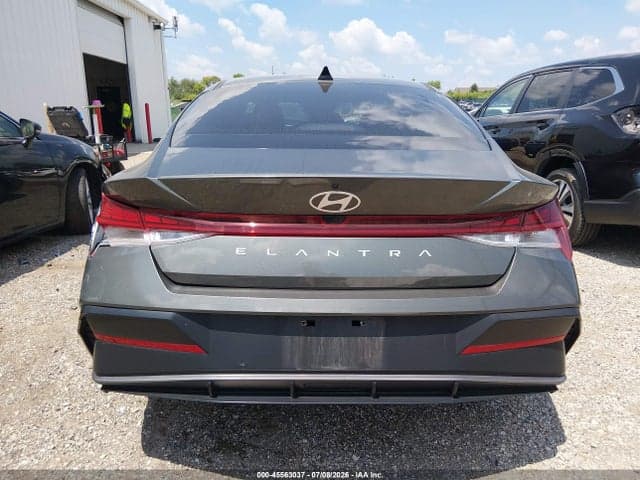 2024 HYUNDAI ELANTRA SEL 16