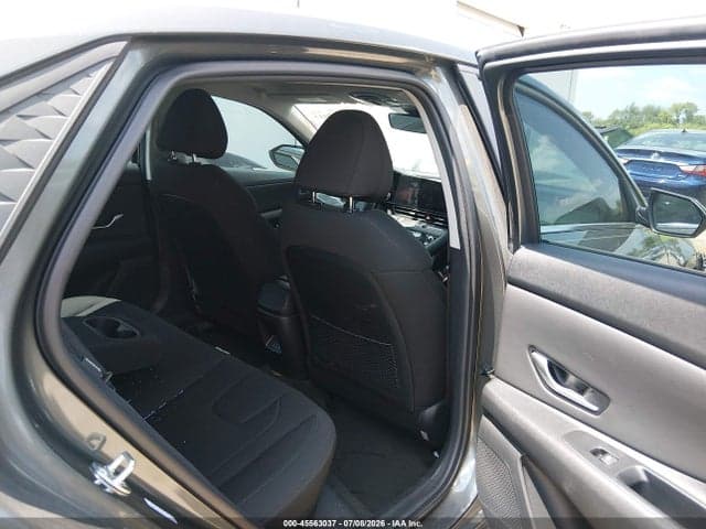 2024 HYUNDAI ELANTRA SEL 8