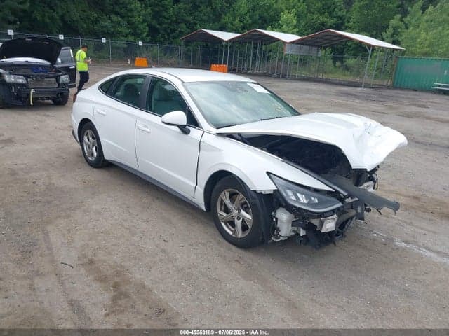2021 HYUNDAI SONATA SE 1