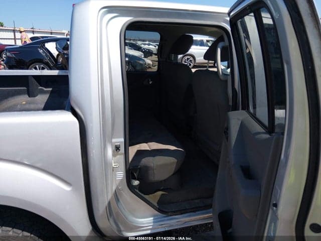 2017 NISSAN FRONTIER S 8