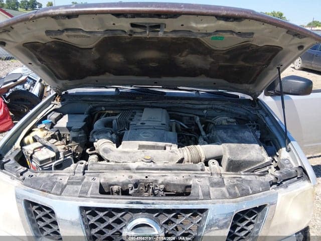 2017 NISSAN FRONTIER S 10
