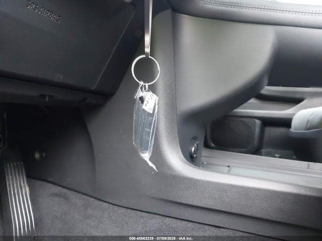 2026 TOYOTA SIENNA XLE 11