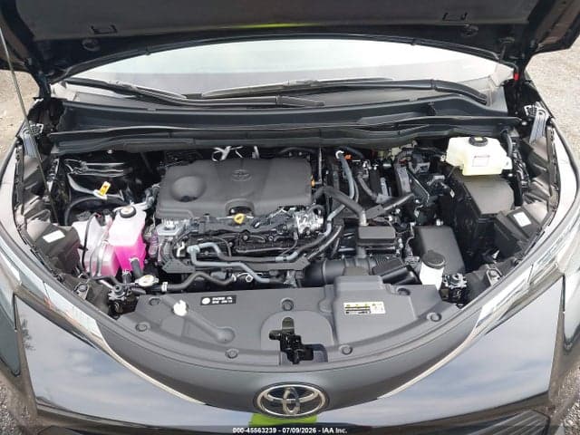 2026 TOYOTA SIENNA XLE 10