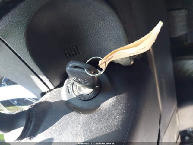 2017 TOYOTA COROLLA SE 11