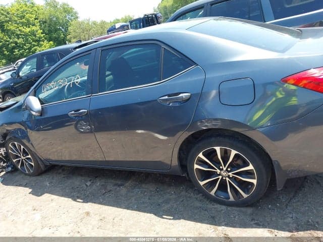 2017 TOYOTA COROLLA SE 14