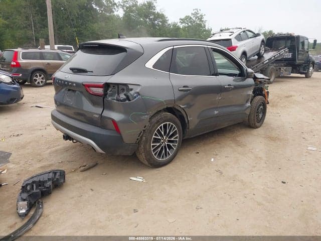 2025 FORD ESCAPE PHEV 4