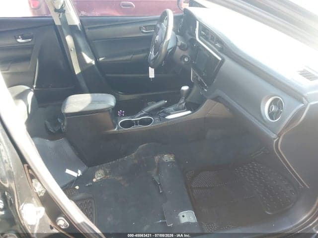 2019 TOYOTA COROLLA SE 5