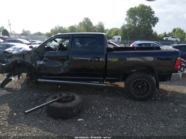 2018 RAM 2500 TRADESMAN 4X4 6'4 BOX 15