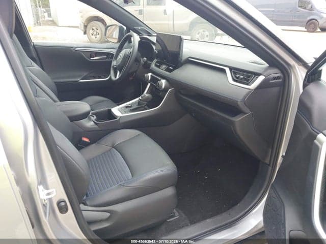 2025 TOYOTA RAV4 HYBRID XSE 5