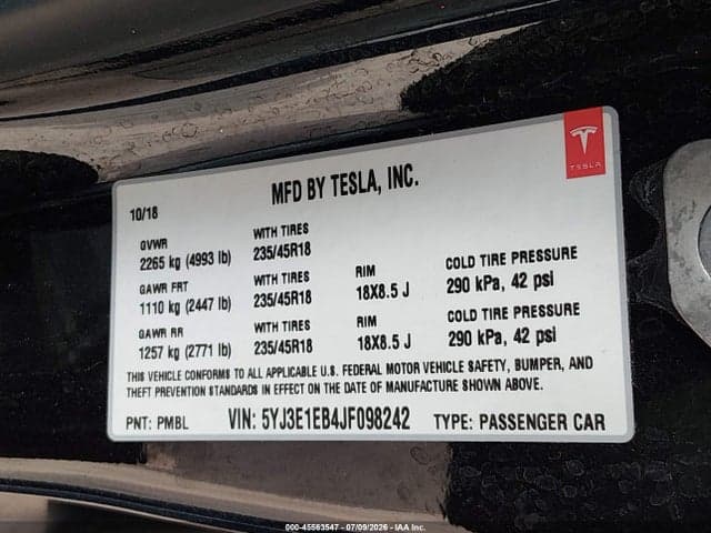 2018 TESLA MODEL 3 LONG RANGE/PERFORMANCE 9