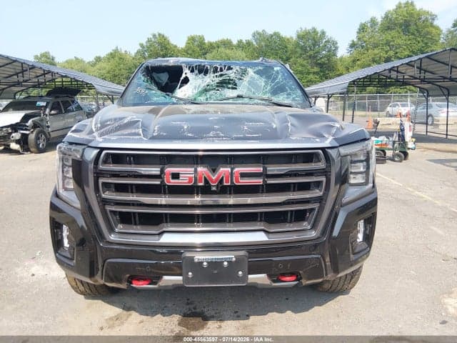 2023 GMC YUKON AT4 6