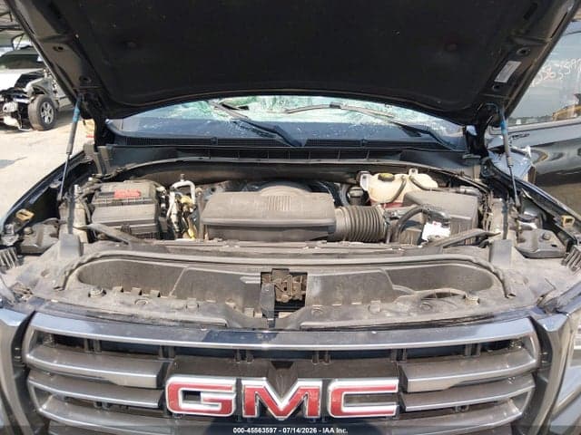 2023 GMC YUKON AT4 10