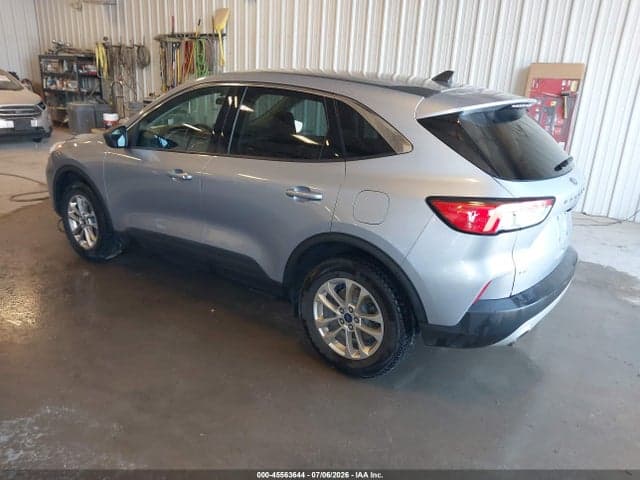 2022 FORD ESCAPE SE 3