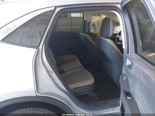 2022 FORD ESCAPE SE 8