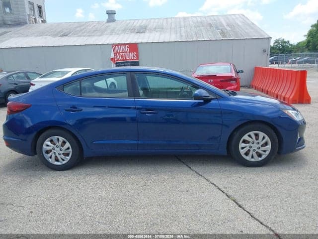 2020 HYUNDAI ELANTRA SE 15