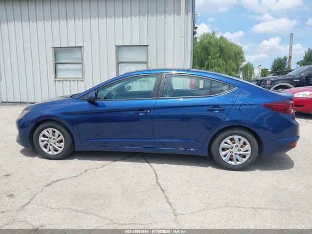 2020 HYUNDAI ELANTRA SE 16
