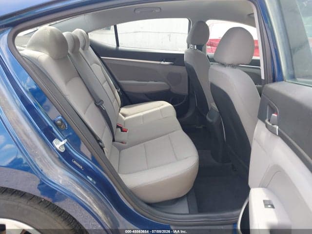 2020 HYUNDAI ELANTRA SE 8