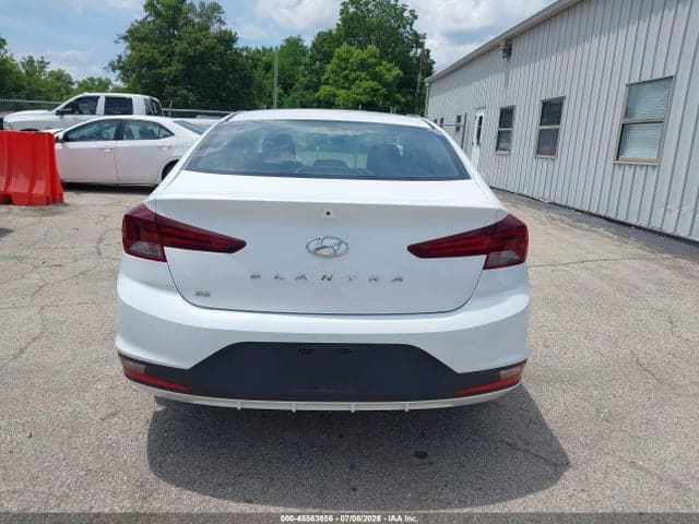 2020 HYUNDAI ELANTRA SE 19