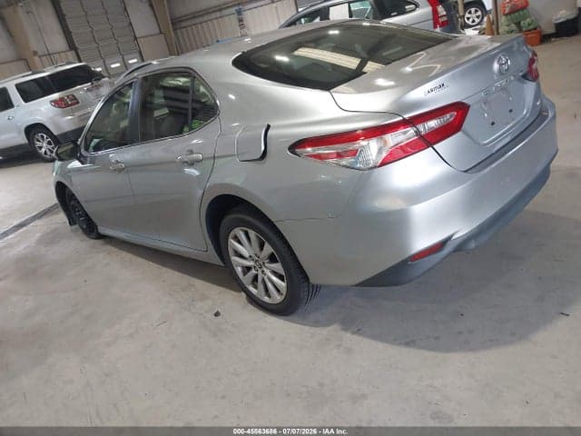 2018 TOYOTA CAMRY LE 3