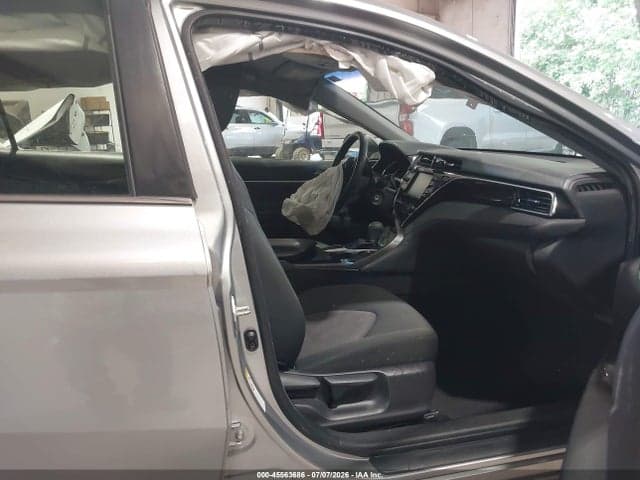 2018 TOYOTA CAMRY LE 5