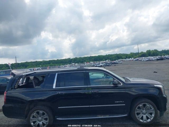 2018 GMC YUKON XL DENALI 13