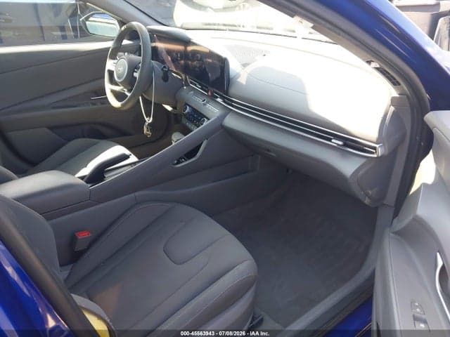 2024 HYUNDAI ELANTRA SEL 5