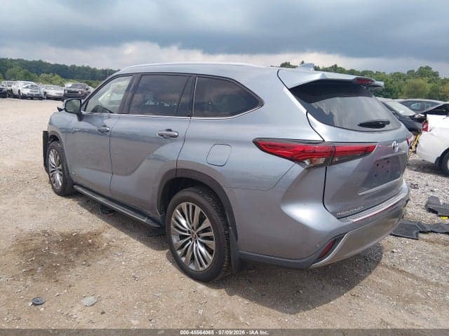 2021 TOYOTA HIGHLANDER HYBRID PLATINUM 3