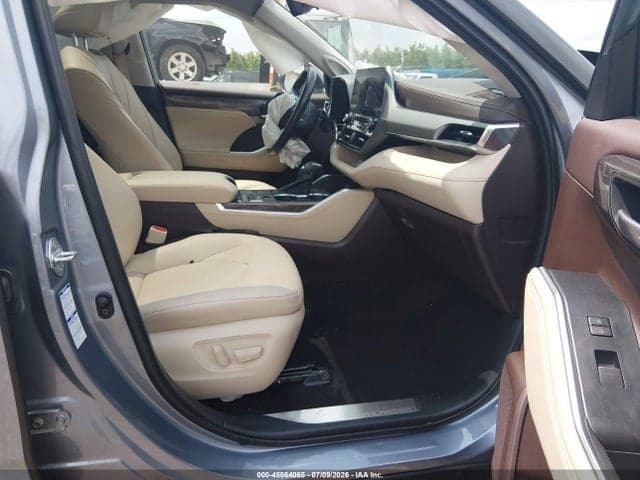 2021 TOYOTA HIGHLANDER HYBRID PLATINUM 5