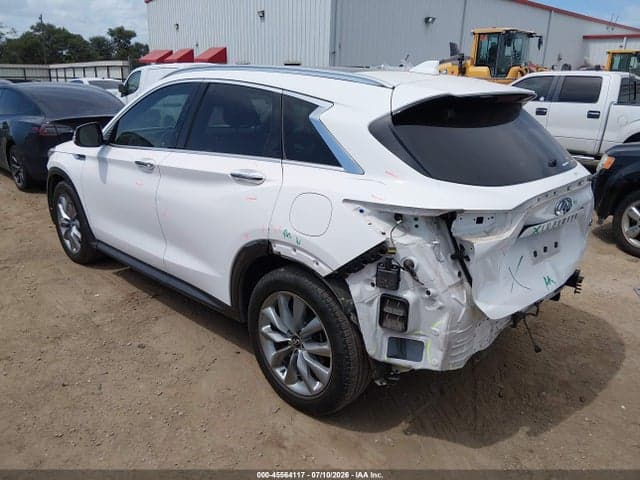 2022 INFINITI QX50 LUXE 3