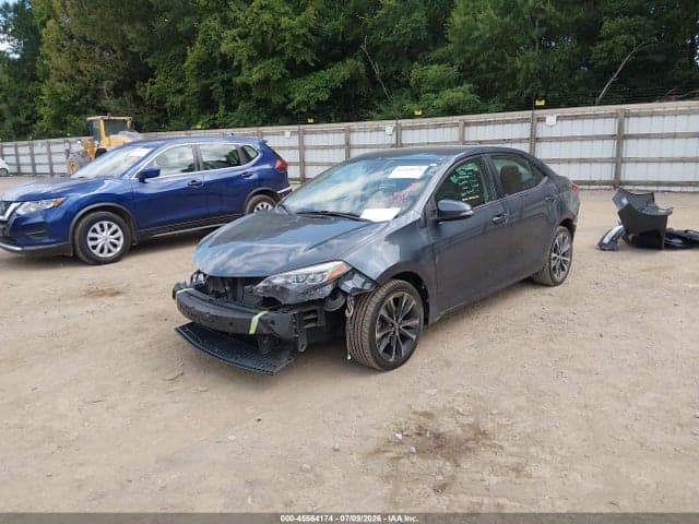 2017 TOYOTA COROLLA SE 2