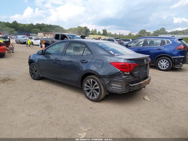 2017 TOYOTA COROLLA SE 3