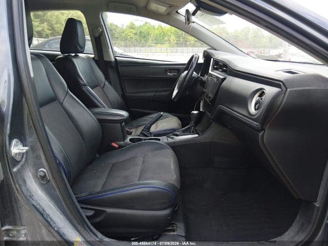 2017 TOYOTA COROLLA SE 5