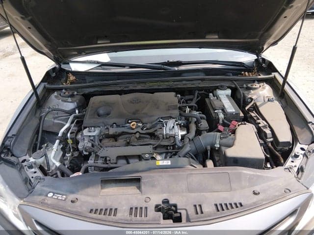 2019 TOYOTA CAMRY SE 10