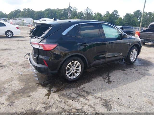 2020 FORD ESCAPE SE 4