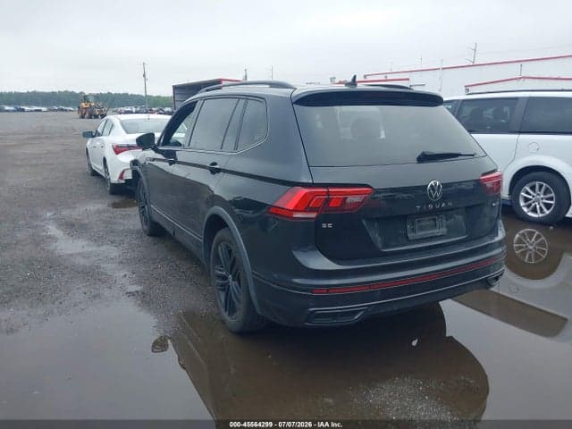 2022 VOLKSWAGEN TIGUAN 2.0T SE R-LINE BLACK 3