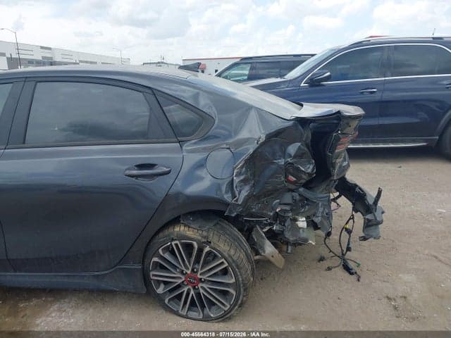 2023 KIA FORTE GT MANUAL 6