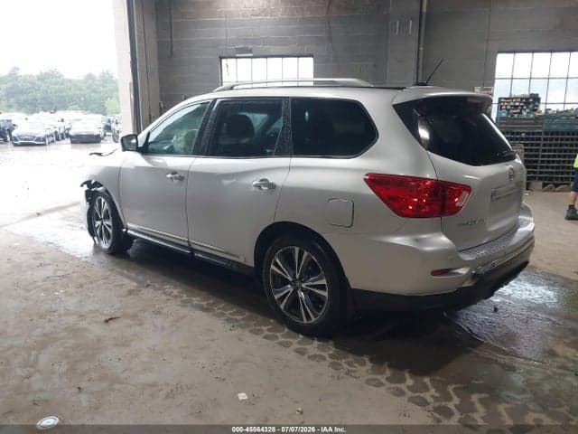 2017 NISSAN PATHFINDER PLATINUM 3