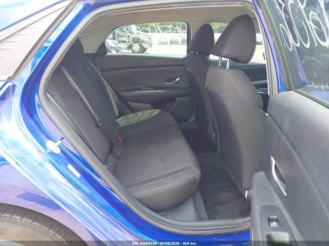 2021 HYUNDAI ELANTRA SE 8