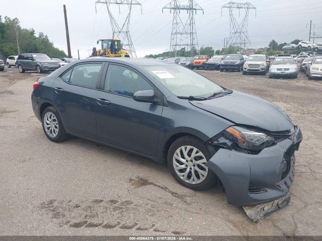 2017 TOYOTA COROLLA LE 1