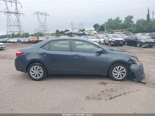 2017 TOYOTA COROLLA LE 13