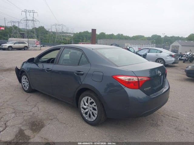 2017 TOYOTA COROLLA LE 3