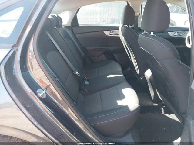 2022 KIA FORTE LXS 8