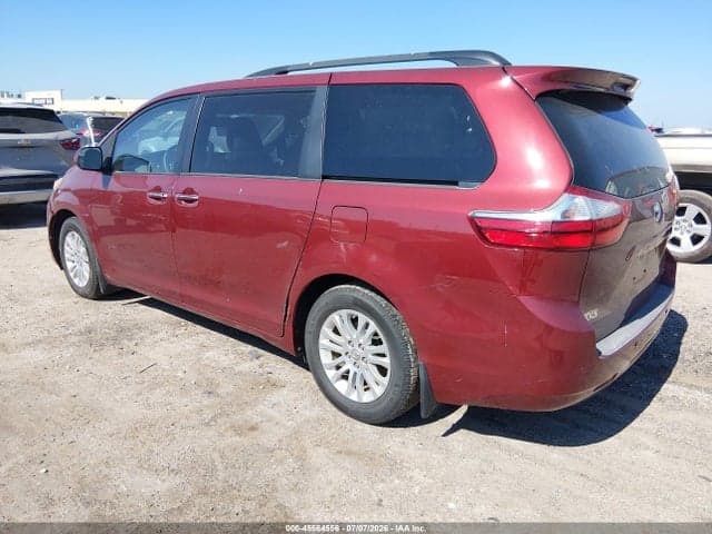 2017 TOYOTA SIENNA XLE PREMIUM 8 PASSENGER 3