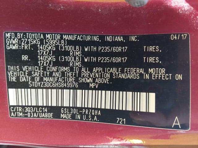 2017 TOYOTA SIENNA XLE PREMIUM 8 PASSENGER 9