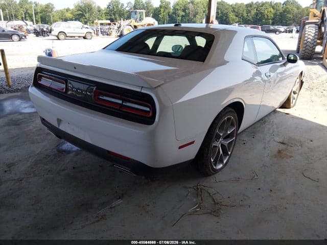 2022 DODGE CHALLENGER GT 4