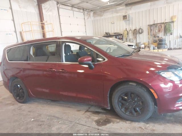 2018 CHRYSLER PACIFICA TOURING 13